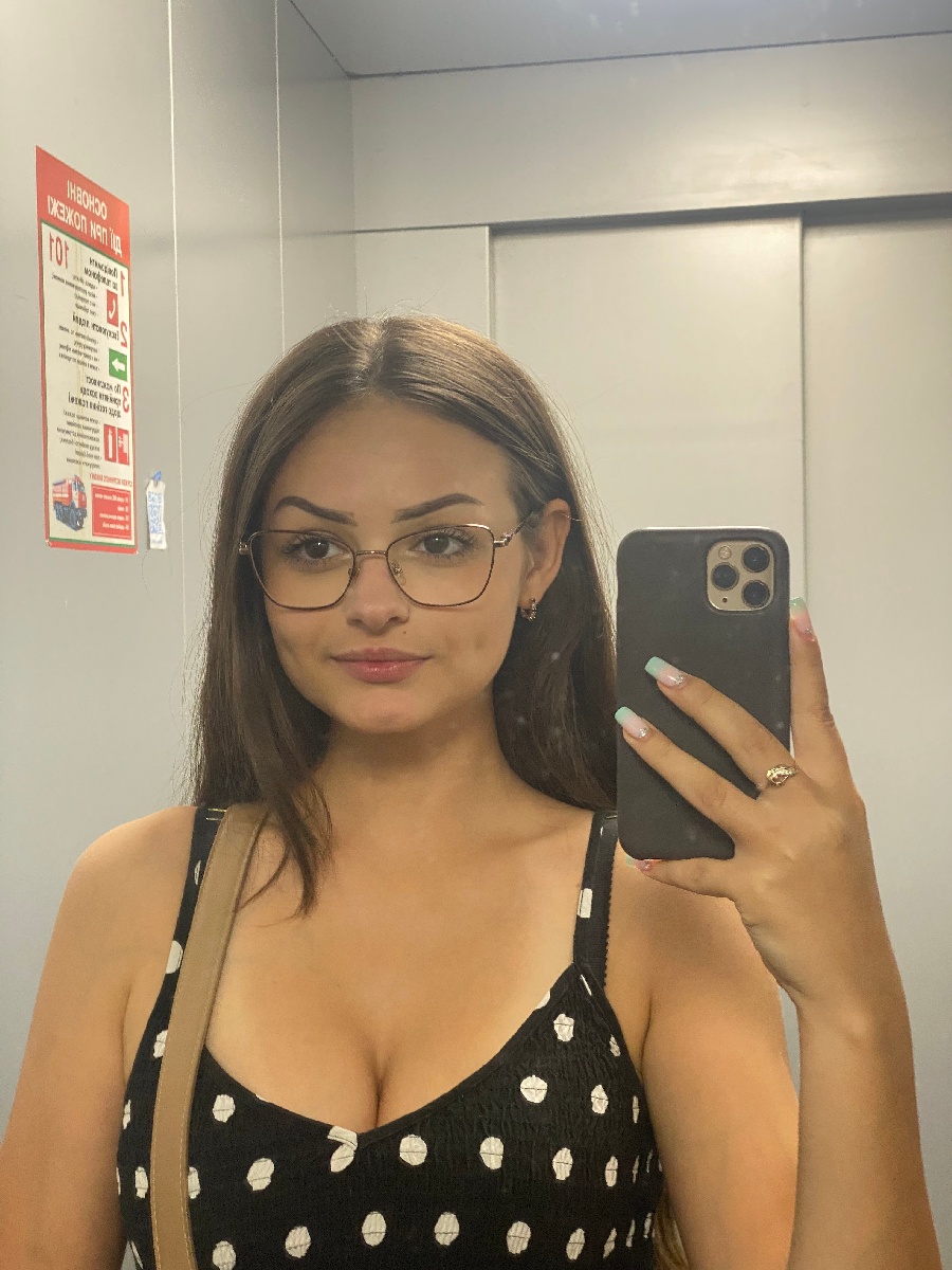 Sexy model Stacy in Pusan