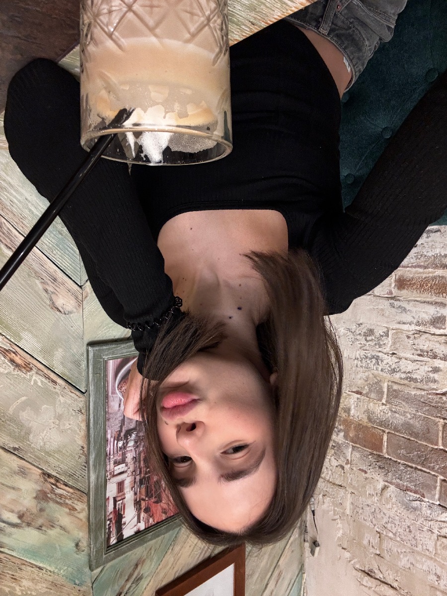 Fresh photos, fresh mood — Tina online in Pusan